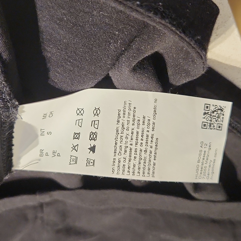Hugo Boss t-shirt - Picture 3 of 3